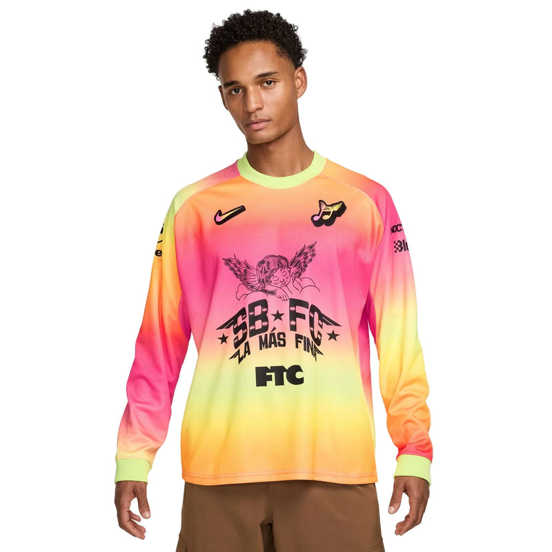 Nike SB Club 58 Long-Sleeve Skate Top (Hyper Pink) – Theory Skate Shop
