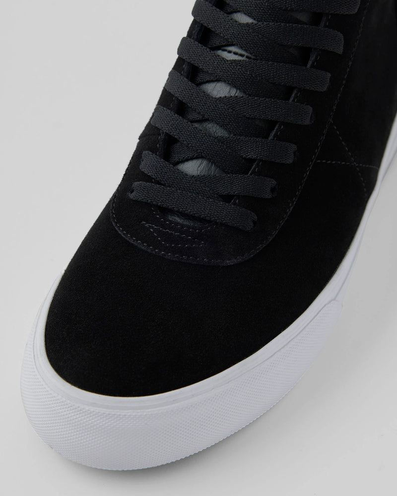 Warsaw Chapter Mid (Black/White)