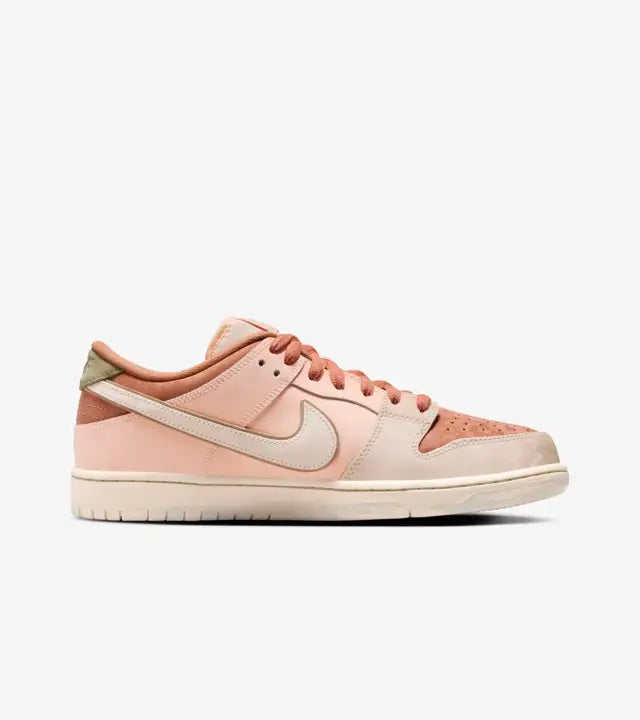 Nike SB Dunk Low Pro Crimson Tint/Amber Brown