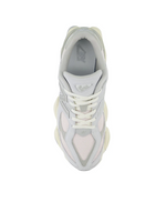 New Balance 9060 (Grey/Pink)