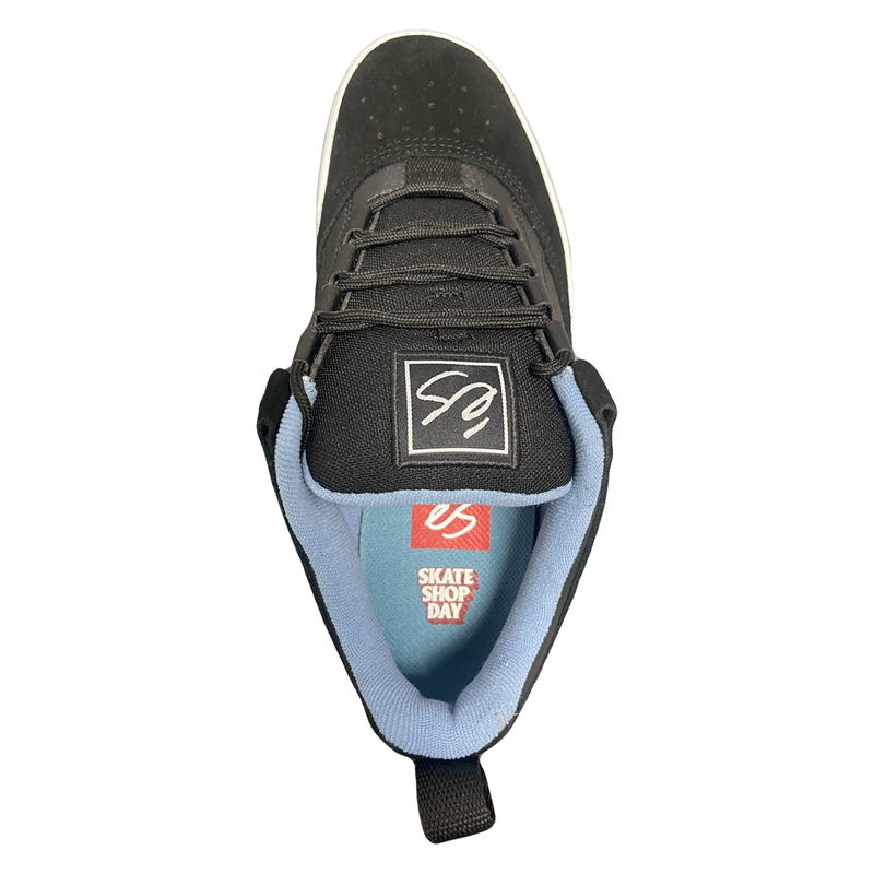 ES Contour Black/Blue Skate shop day